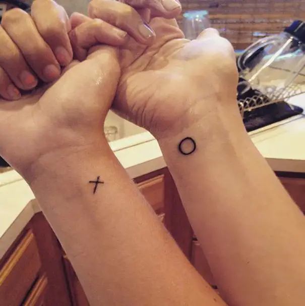 símbolos de tatuagem de mãe e filha