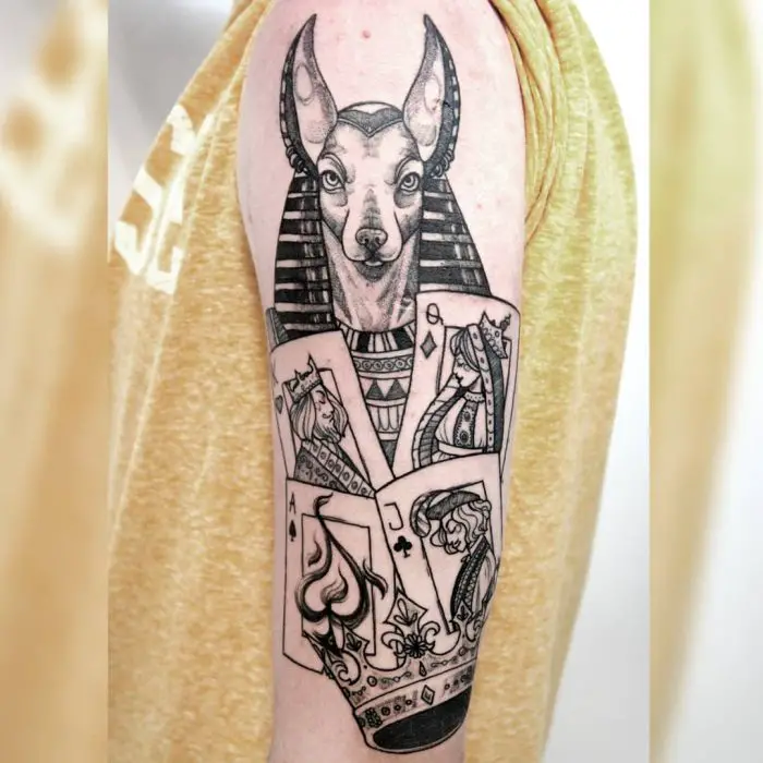 Tatuagem egípcio anúbis