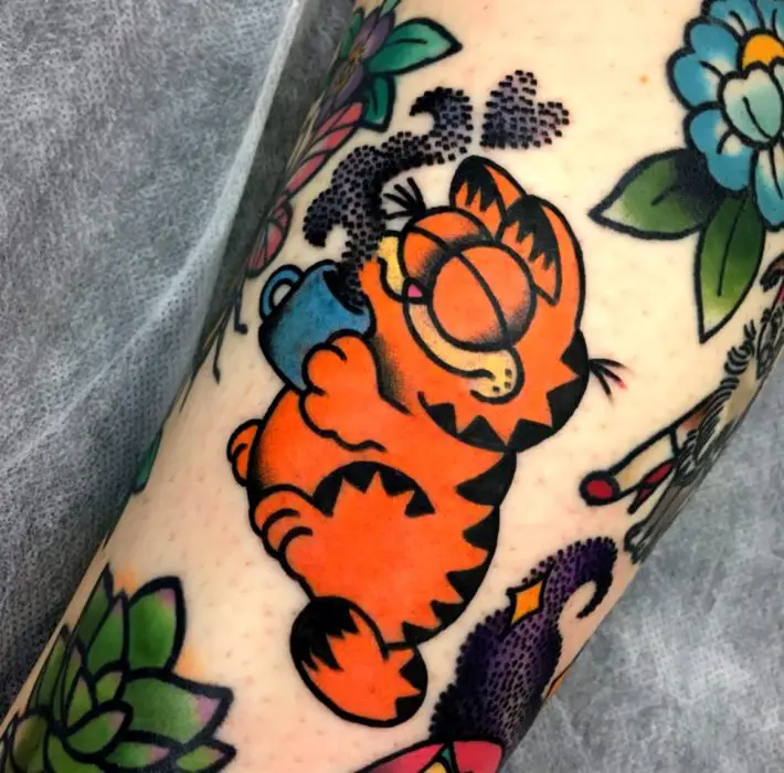 Tatuagens de desenhos animados do Cartoon Network;  Garfield