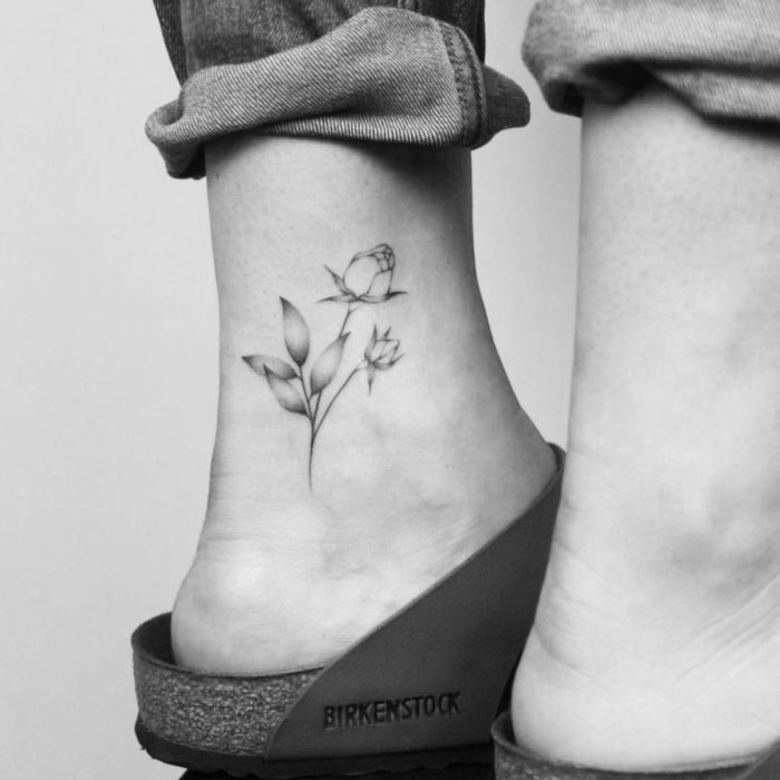 tatuagem de tornozelo