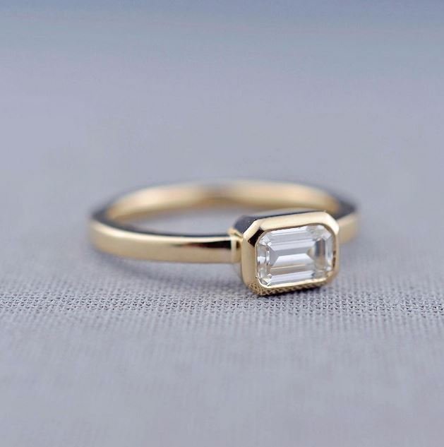 anel de pedra quadrado minimalista
