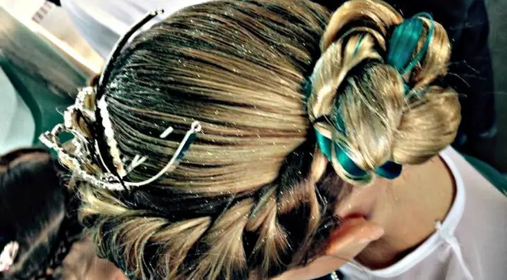 tranças de cabelo para meninas inspiradas em elsa from frozen