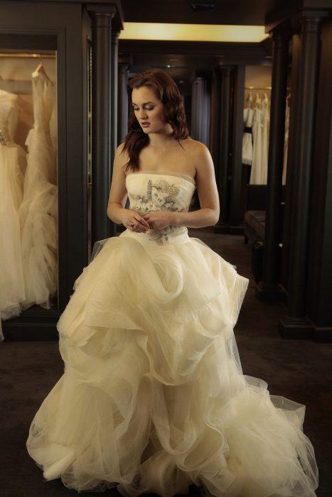 Blair Waldorf com um vestido de noiva Vera Wang 