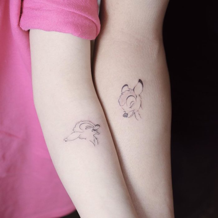 Tatuagem minimalista de amigos de Bambi e Faline da Disney no braço