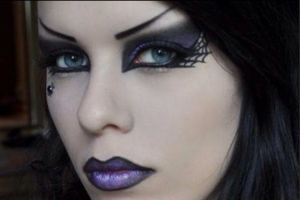 halloween-maquiagem-bruxa-branca-base-lábios-lilás