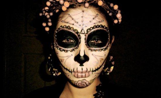 maquiagem-halloween-crânio-maquiagem-mexicano-crânio-cheio-de-detalhes