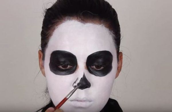 halloween-maquiagem-esqueleto-passo-3