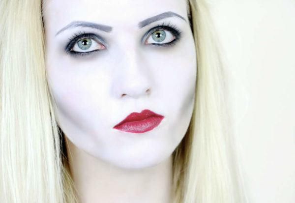 halloween-maquiagem-vamp-como-fazer-base