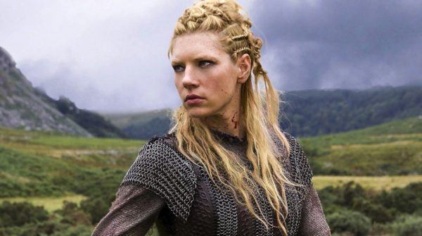 Fotos com penteados vikings como Lagertha de vikings