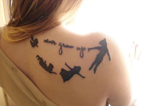 as-melhores-letras-tatuagens-para-uma-garota-tatuagem-frase-desenhos-peter-pan